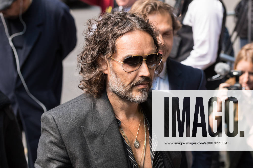 Russell Brand At Southwark Crown Court In London LONDON, UNITED KINGDOM MAY 30, 2025: British actor and comedian Russell Brand arrives at Southwark Crown Court for a plea and trial preparation hearing after being charged with rape, oral rape, indecent assault and two counts of sexual assault, between 1999 and 2005 in Bournemouth and the Westminster area in London, United Kingdom on May 30, 2025. London Greater London United Kingdom