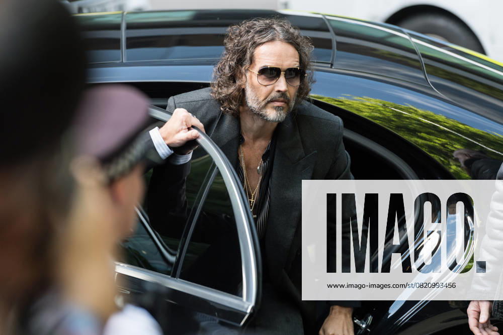 Russell Brand At Southwark Crown Court In London LONDON, UNITED KINGDOM MAY 30, 2025: British actor and comedian Russell Brand arrives at Southwark Crown Court for a plea and trial preparation hearing after being charged with rape, oral rape, indecent assault and two counts of sexual assault, between 1999 and 2005 in Bournemouth and the Westminster area in London, United Kingdom on May 30, 2025. London Greater London United Kingdom
