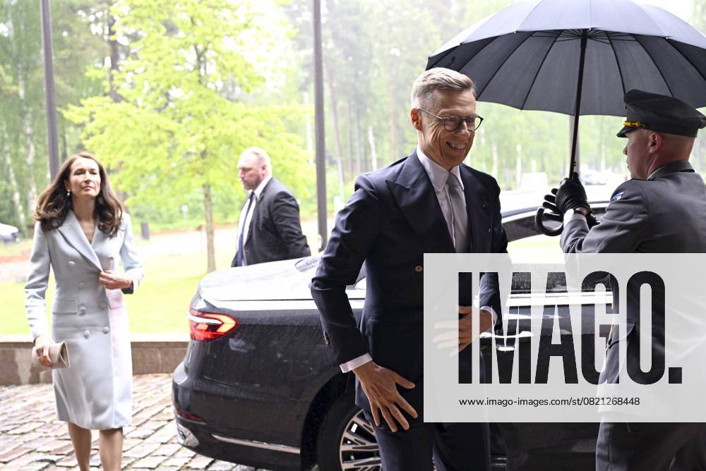 Finland s President Alexander Stubb and his wife Suzanne Innes-Stubb arrive at the Hanaholmen Cultural Centre in Espoo, Finland on 2nd June, 2025. Espoo Finland