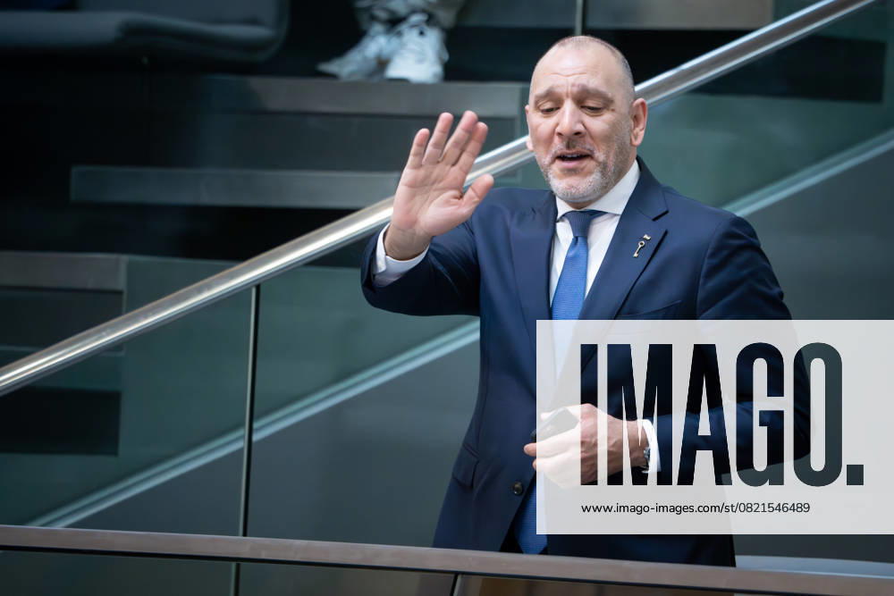 German Bundestag, 10 plenary session Laith Arafeh Palestinian ambassador to Germany on the honorary tribune waves to members of parliament following the current hour on the humanitarian catastrophe in Gaza at the 10 session of the German Bundestag in Berlin, 05 06 2025 Berlin Berlin Germany