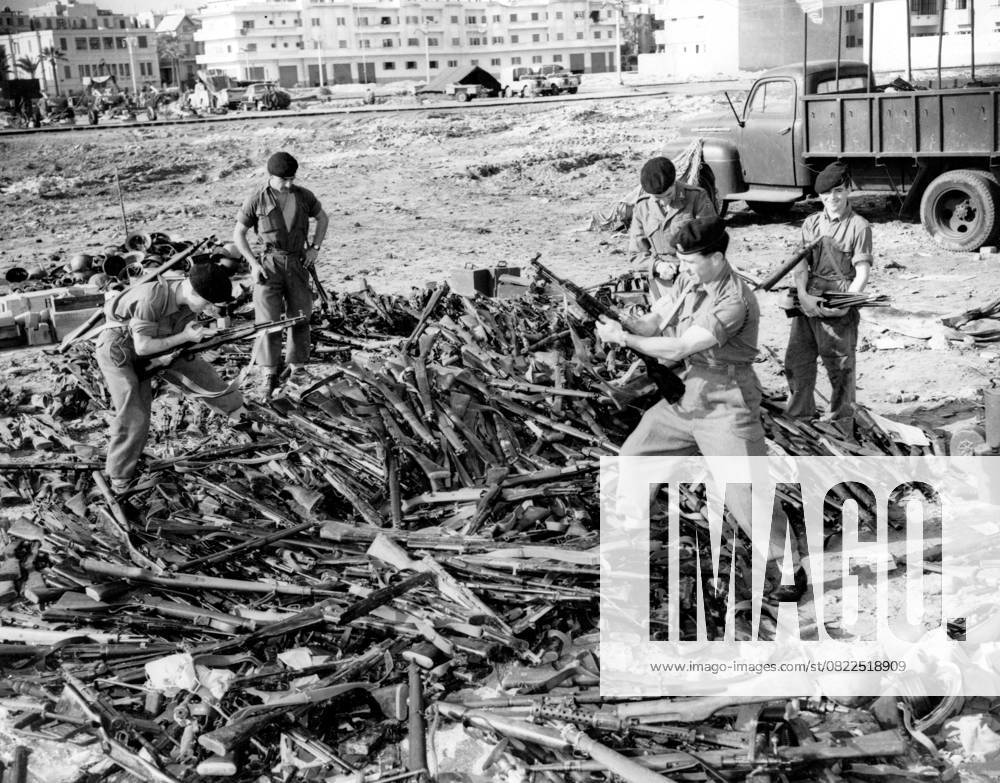 Suez crisis 1956 12 November 1956 Port Said, Egypt the Suez crisis, also Suez Sinai War called, was the Dispute between Israel and Egypt End October and Start November 1956, the to Cast the Sinai Peninsula through Israel led and the since Yea