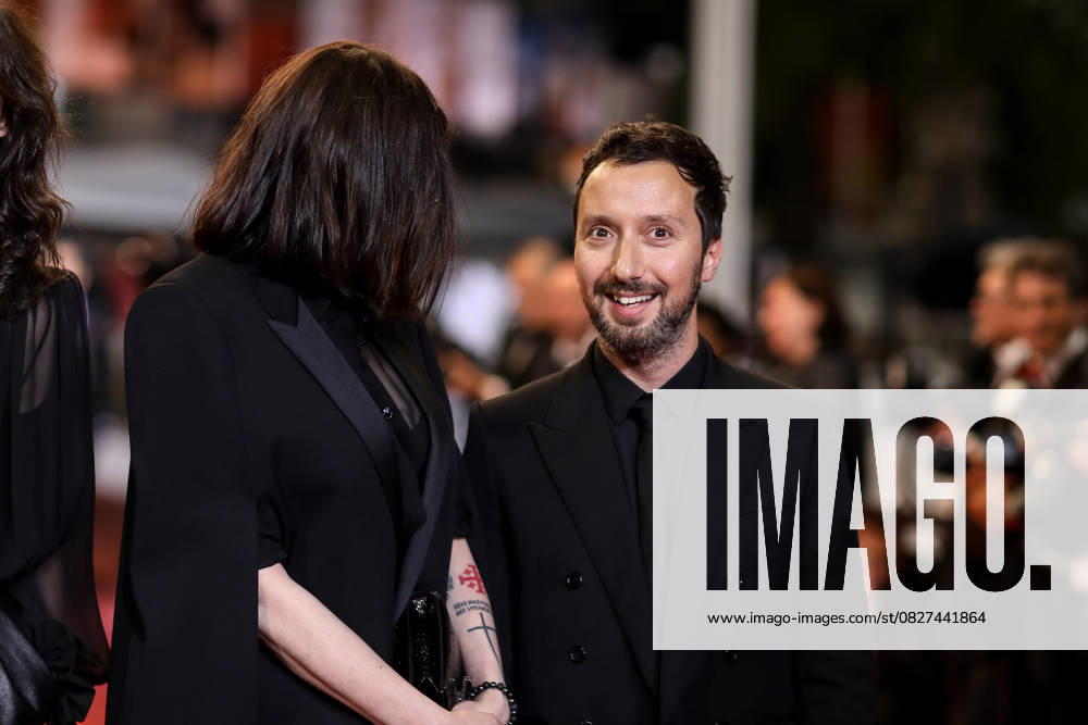 Béatrice Dalle, Anthony Vaccarello Montée des marches du film Lux Aeterna lors du 72ème Festival International du Film de Cannes On may 18th 2019 Cannes France Jacovides Moreau Bestimage Red carpet for the movie Lux Aeterna during the 72nd Cannes International Film festival On may 18th 2019 Cannes France