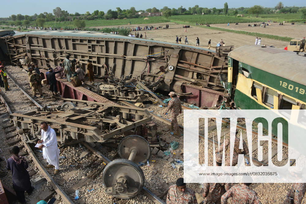 28 killed, 50 injured as passenger train derails in southern Pakistan NAWABSHAH, PAKISTAN, AUGUST 06: A view of derailment of coaches of an Express train at Nawabshah, southern Sindh province, Pakistan on August 06, 2023. The death toll from the accident rose to 28 and 50 injured people have been transported to nearby hospitals. At least 10 carriages of Hazara Express, which was traveling from the port city of Karachi to the northeastern garrison city of Rawalpindi, derailed near the Nawabshah district, some 267 kilometers (166 miles) from Karachi, Pakistan Railway as reported. Pakistan World. Editorial use only. Please get in touch for any other usage.