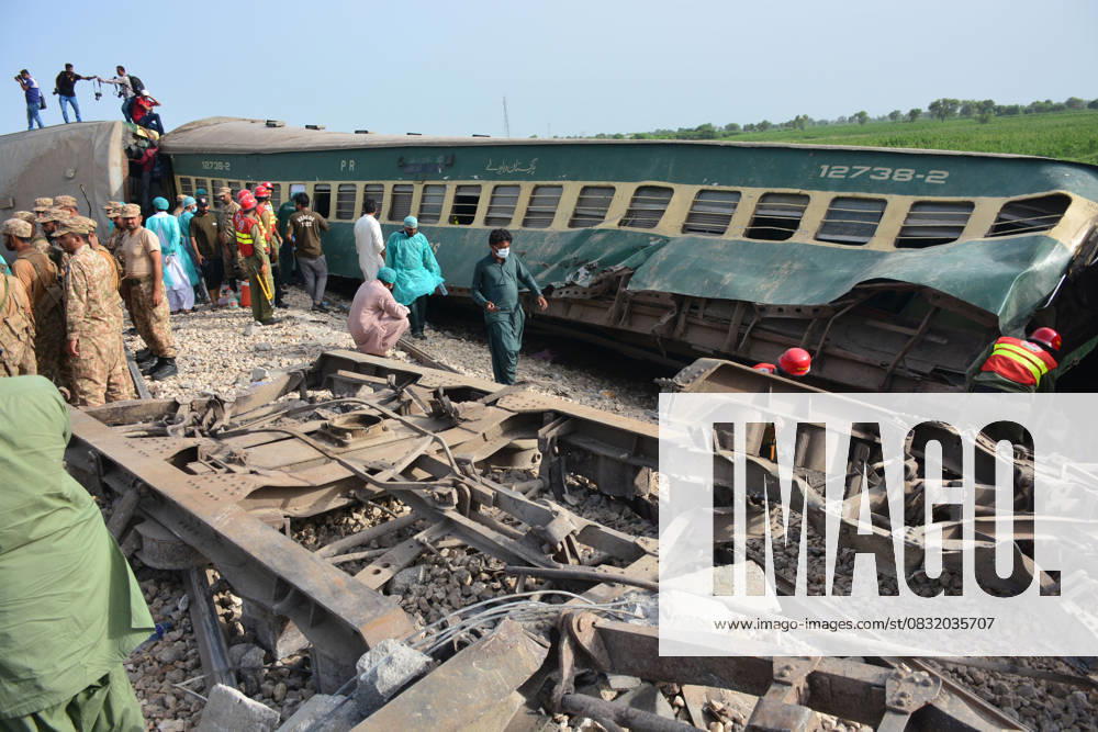28 killed, 50 injured as passenger train derails in southern Pakistan NAWABSHAH, PAKISTAN, AUGUST 06: A view of derailment of coaches of an Express train at Nawabshah, southern Sindh province, Pakistan on August 06, 2023. The death toll from the accident rose to 28 and 50 injured people have been transported to nearby hospitals. At least 10 carriages of Hazara Express, which was traveling from the port city of Karachi to the northeastern garrison city of Rawalpindi, derailed near the Nawabshah district, some 267 kilometers (166 miles) from Karachi, Pakistan Railways Pakistan World. Editorial use only. Please get in touch for any other usage.