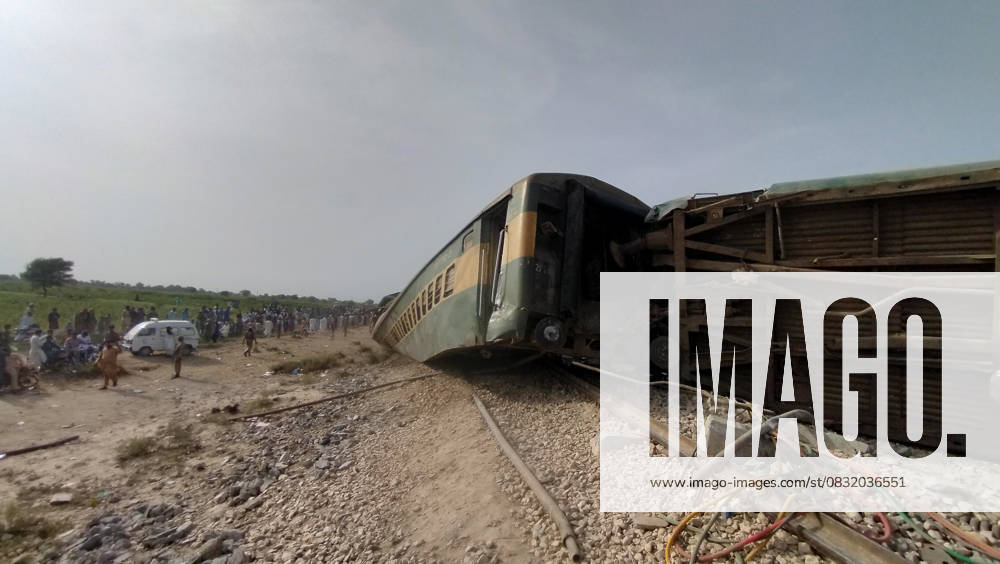 22 killed, 50 injured as passenger train derails in southern Pakistan NAWABSHAH, PAKISTAN, AUGUST 06: A view of derailment of coaches of an Express train at Nawabshah, southern Sindh province, Pakistan, on August 06, 2023. The death toll from a train accident in Pakistan s southern Sindh province on Sunday rose to 22 as rescuers pulled out seven more bodies from the wreckage of the derailed carriages. At least 10 carriages of Hazara Express, which was traveling from the port city of Karachi to the northeastern garrison city of Rawalpindi, derailed near the Nawabshah district, some 267 km (165 mi) from Karachi, Pakistan Railways said. Pakistan World. Editorial use only. Please get in touch for any other usage.