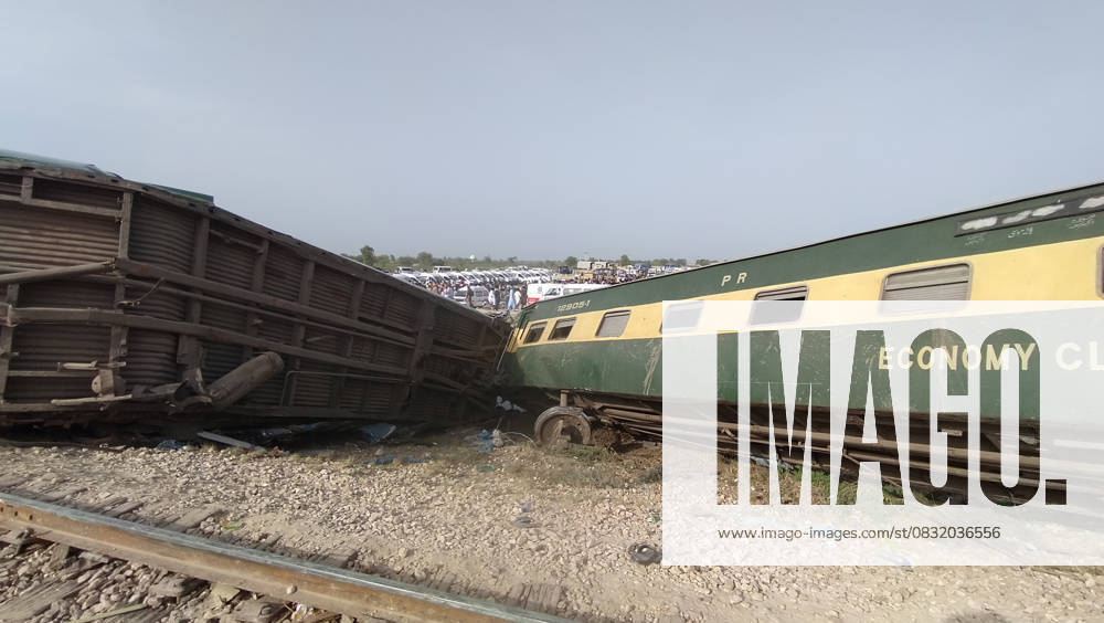 22 killed, 50 injured as passenger train derails in southern Pakistan NAWABSHAH, PAKISTAN, AUGUST 06: A view of derailment of coaches of an Express train at Nawabshah, southern Sindh province, Pakistan, on August 06, 2023. The death toll from a train accident in Pakistan s southern Sindh province on Sunday rose to 22 as rescuers pulled out seven more bodies from the wreckage of the derailed carriages. At least 10 carriages of Hazara Express, which was traveling from the port city of Karachi to the northeastern garrison city of Rawalpindi, derailed near the Nawabshah district, some 267 km (165 mi) from Karachi, Pakistan Railways said. Pakistan World. Editorial use only. Please get in touch for any other usage.