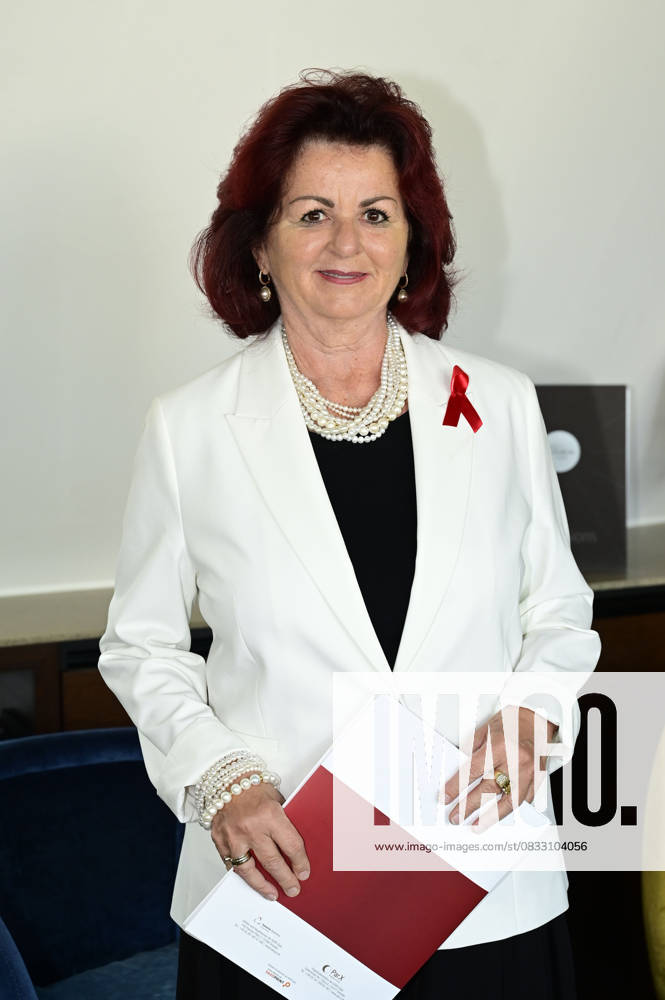 Viola Klein at the press conference and presentation of the 15 HOPE Award at the 17 HOPE Gala Dresden in the RIVA Bar of the Hotel Townhouse Dresden a Vagabond Club at Neumarkt Dresden, 09 09 2025 Foto:xM.xWehnertx xFuturexImagex hope_5901