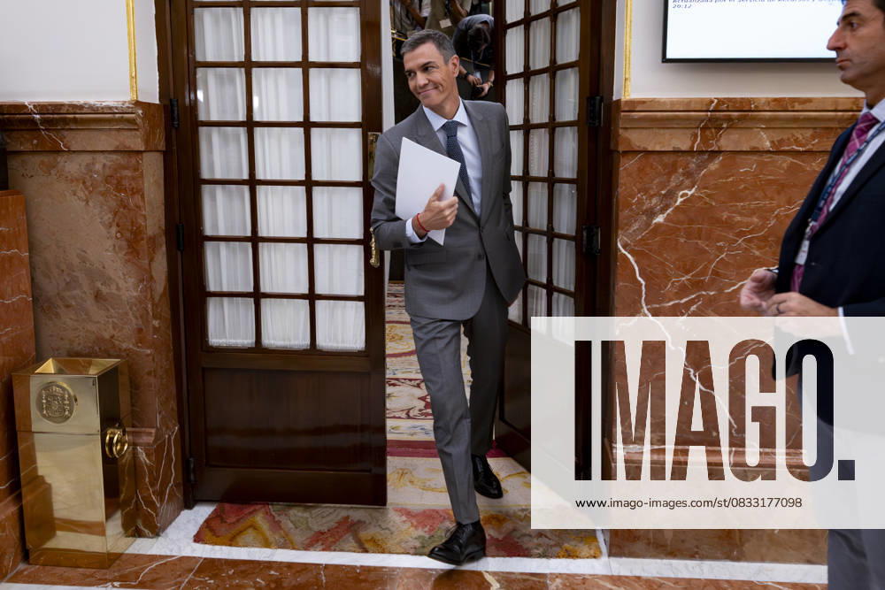 Spanish Politics 2025: Plenary Session of the Congress of Deputies Pedro Sanchez, Spanish Prime Minister, is seen leaving the room at the Spanish Congress of Deputies during the plenary session on September 09, 2025 in Madrid, Spain. Madrid Congress of Deputies Madrid Spain
