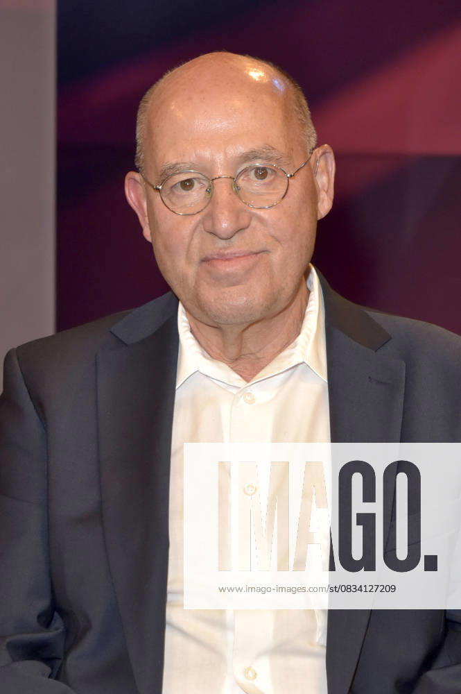 Gregor Gysi on the ARD talk show maischberger in Studio Berlin Adlershof Berlin, 16 09 2025 Foto:xM.xBehrensx xFuturexImagex maischberger1609_5918