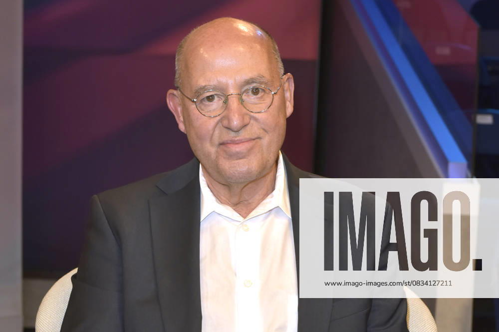 Gregor Gysi on the ARD talk show maischberger in Studio Berlin Adlershof Berlin, 16 09 2025 Foto:xM.xBehrensx xFuturexImagex maischberger1609_5920