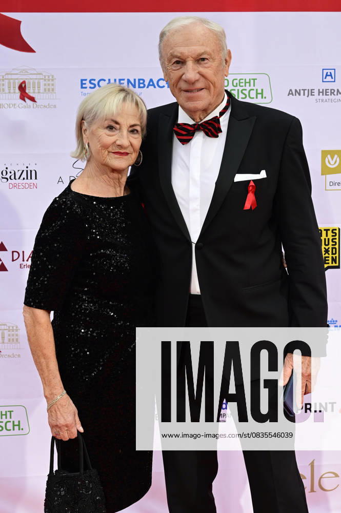 Eduard Geyer with his wife Angelika Geyer at the 17 Hope Gala 2025 at Schauspielhaus Dresden, 27 09 2025 Foto:xM.xWehnertx xFuturexImagex hope_5894