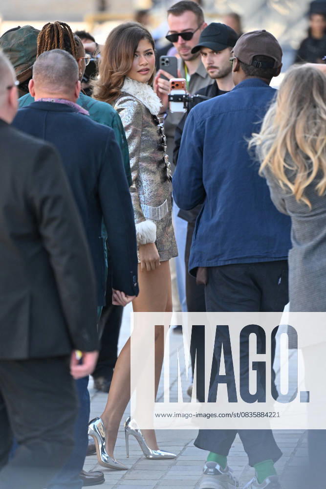 PFW Louis Vuitton Outside Arrivals Zendaya arriving at Louis Vuitton Fashion Show during Paris Fashion Week in Paris, France on September 30, 2025. Photo by Julien Reynaud APS-Medias ABACAPRESS.COM Paris France