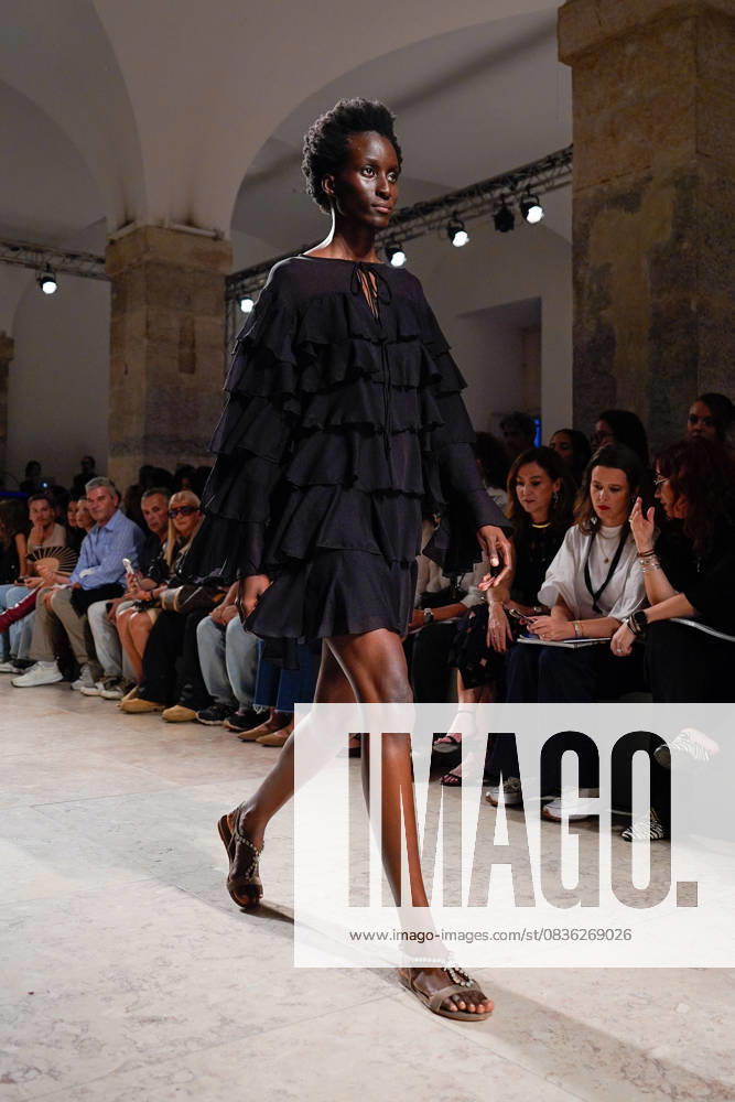Lisbon Fashion Week in Lisboa, Portugal - 04 Oct 2025 A model walks the runway during Luis Onofre fashion show at ModaLisboa Base, Lisbon Fashion Week in Lisboa. Lisbon Portugal