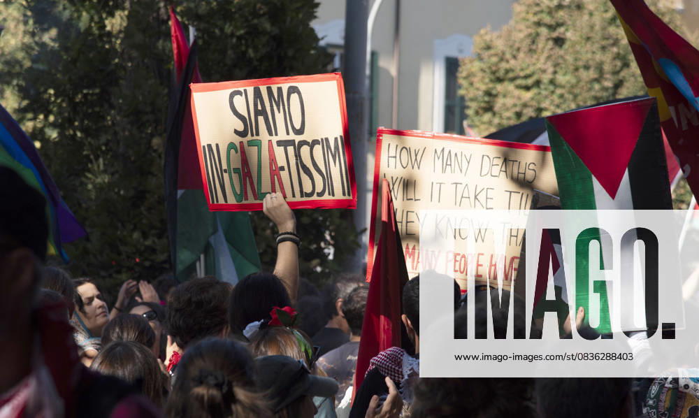 Photo IPP Diego Nangano Cappello Rome 04 10 2025 National Pro Palestine demonstration in the photo demonstrators marching in support of Palestine Italy Photo Press World Copyright