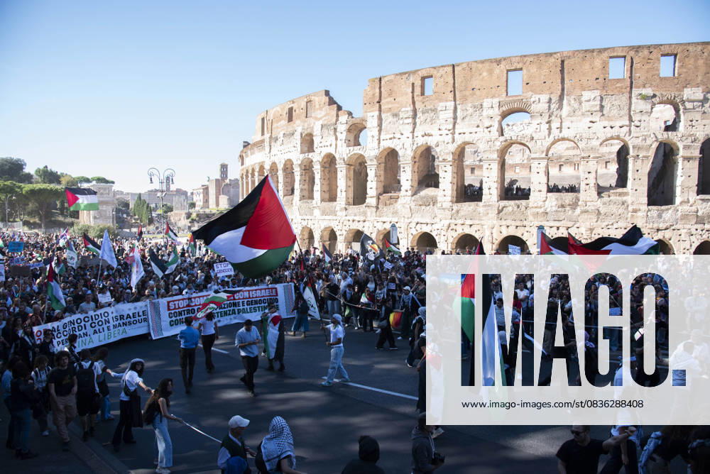 Photo IPP Diego Nangano Cappello Rome 04 10 2025 National Pro Palestine demonstration in the photo demonstrators marching in support of Palestine Italy Photo Press World Copyright