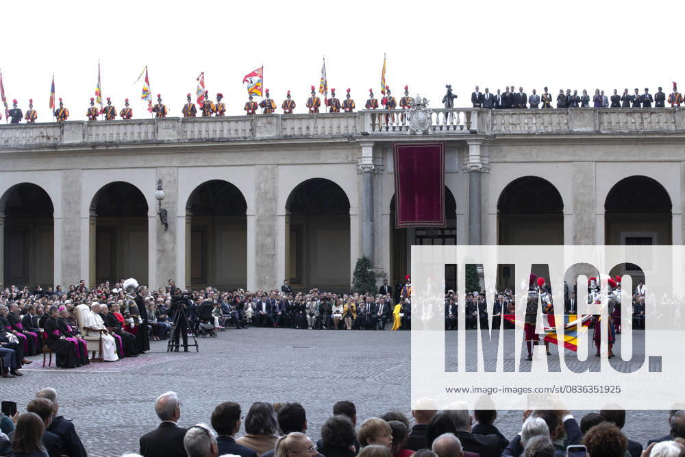 Pope Leo XIV attends the Swearing-in ceremony of 27 new Swiss Guard recruits, in the San Damaso Courtyard at the Vatican Vatican City Vatican - ZUMAs197 20251004_aaa_s197_1161