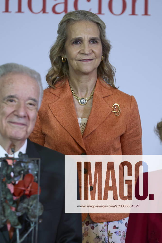 QUEEN SOFêA attends MAPFRE Foundation awards Madrid SPAIN - ZUMAc260 20251008_zep_c260_021