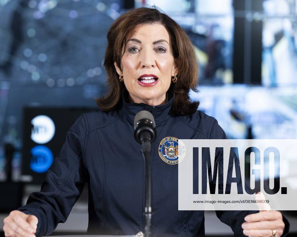 New York State Governor KATHY HOCHUL (D) speaking about Federal funding cuts at the Metropolitan Transportation Authority (MTA) Headquarters building in New York City. New York City United States - ZUMAb161 20251009_aap_b161_004