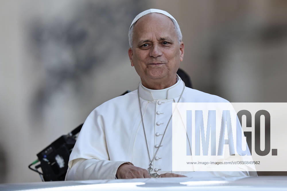 Vatican City - POPE LEO XIV during the Marian Vigil of Our Lady of Fatima in Peter s Square at the Vatican. EvandroInetti_via ZUMA Wire Vatican City State - ZUMAi15_ 20251011_zaf_i15_071