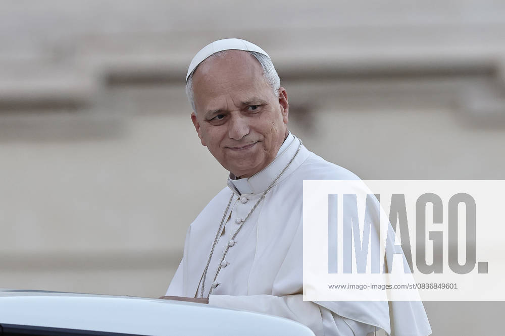 Vatican City - POPE LEO XIV during the Marian Vigil of Our Lady of Fatima in Peter s Square at the Vatican. EvandroInetti_via ZUMA Wire Vatican City State - ZUMAi15_ 20251011_zaf_i15_084