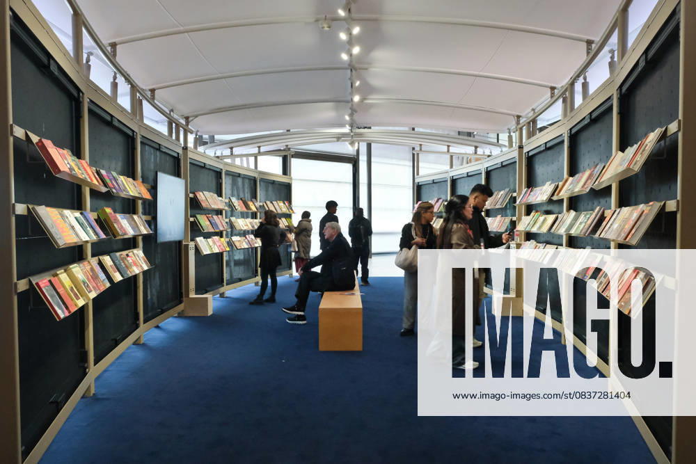 Frankfurt am Main, DEU, Frankfurt Book Fair View into the pavilion of the guest country Philippines,