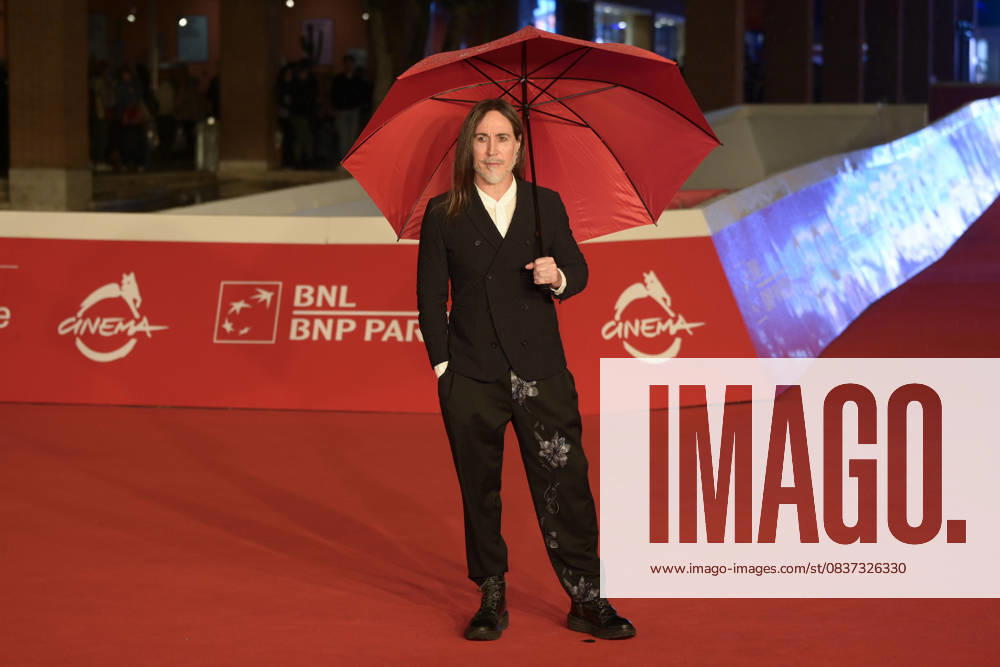 Manuel Agnelli attends the red carpet of movie La vita va così during the Rome Film Fest 2025 at Auditorium Parco Della Musica. Rome Italy - ZUMAs197 20251015_aaa_s197_247