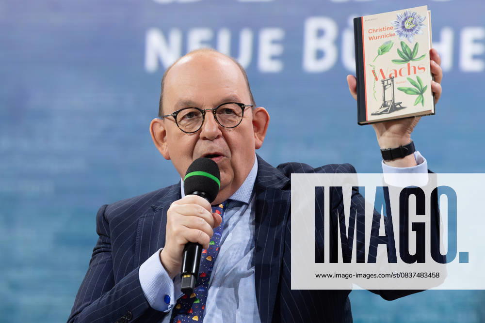 Book Fair Frankfurt 2025 Denis Scheck presents new publications on the literary stage of ARD, ZDF and 3sat Book Fair Frankfurt on October 16, 2025 , Frankfurt am Main Hessen Germany Exhibition Grounds