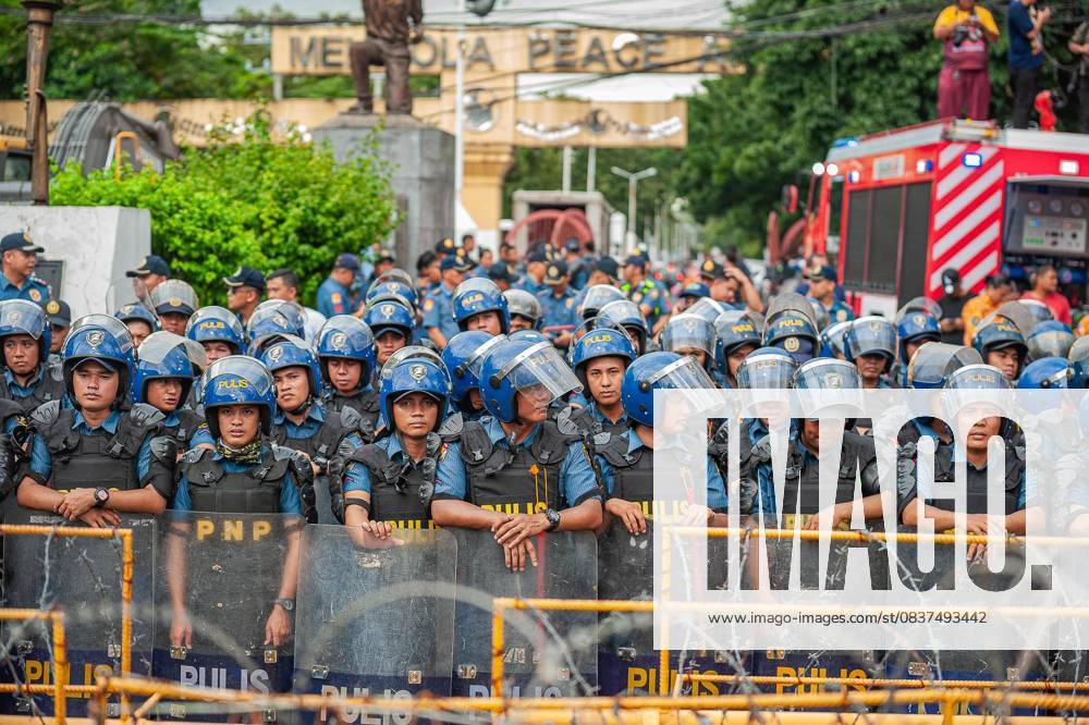 Hundreds of riot police are deployed behind the layers of metal and concrete barriers as well as fence of razor wire. Quezon City Philippines - ZUMAy102 20251017_zip_y102_003