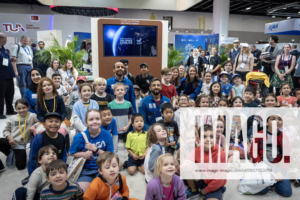 76th International Astronautical Congress in Sydney SYDNEY, AUSTRALIA - OCTOBER 2: People explore exhibitions in the foyer area and take part in space-themed interactive experiences during the Public Day event of the 76th International Astronautical Congress (IAC 2025) in Sydney, Australia on October 2, 2025. The congress concluded with a flag handover ceremony to Turkiye, which will host the 77th edition of the event next year. Organized under the theme Sustainable Space: Resilient Earth from September 29 to October 3, the congress brought together thousands of participants from the global space community. Ozge Elif Kizil Anadolu Sydney Australia. Editorial use only. Please get in touch for any other usage.