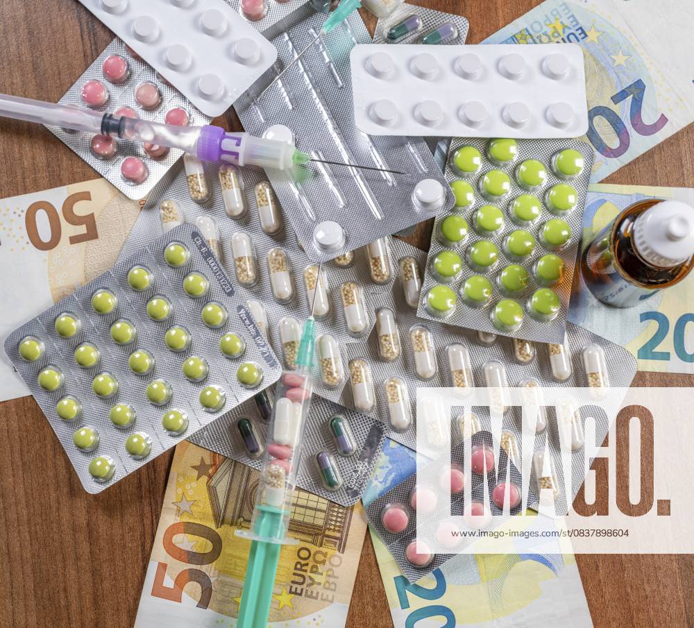 Gesundheit Pharmabranche zu hohe Verkaufspreise bei Medikamenten, Tabletten und Geld Health Pharmaceutical industry too high sales prices for medicines, tablets and money Health Pharmaceutical industry too high sales prices for medicines, tablets and money Health Pharmaceutical industry too high sales prices for medicines, tablets and money
