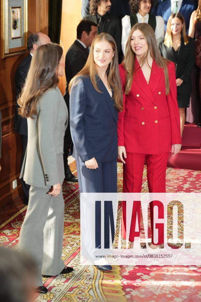 Spanish King Felipe VI and Queen Letizia with Princess Leonor de Borbon and Infanta Sofia de Borbon during an audience with the winners of finally college career of Oviedo University awards in Oviedo, on Friday 24 October 2025. Cordon Press