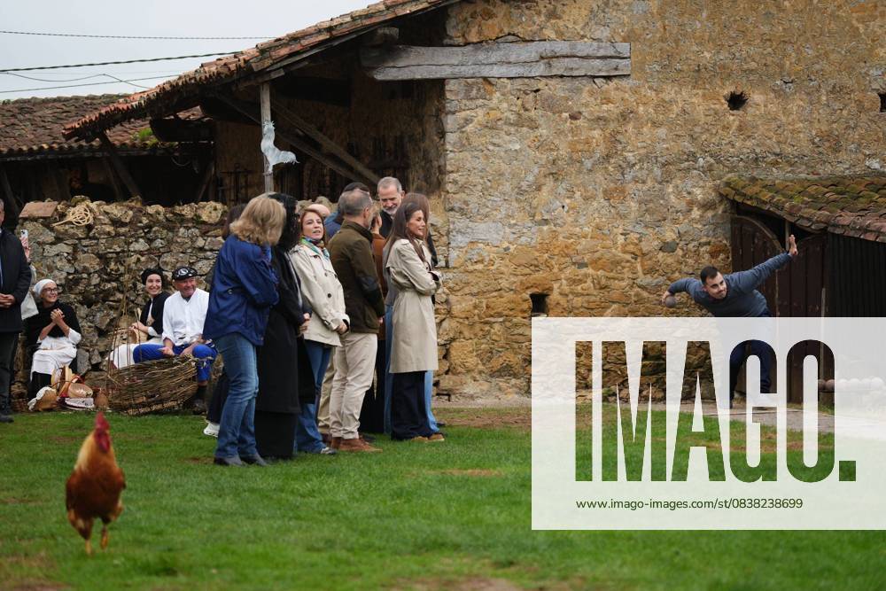 Spanish King Felipe VI and Queen Letizia with Princess of Asturias Leonor de Borbon during a visit to Valdesoto Siero as winner of the 36th annual Exemplary Village of Asturias Awards, Spain, on Saturday 25 October 202 Cordon Press