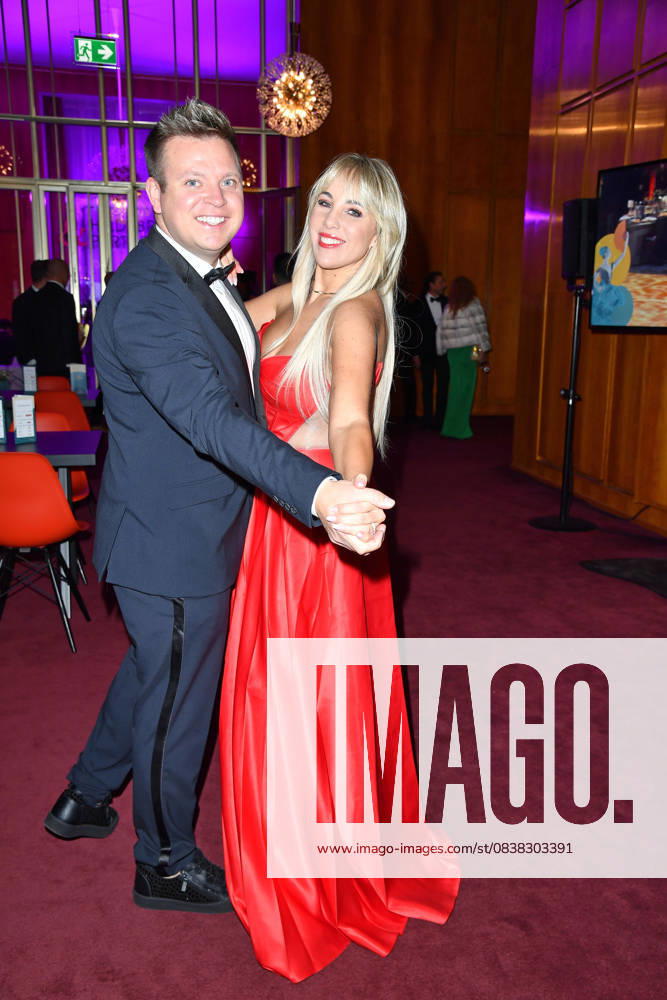 Annemarie Eilfeld and Dominik Ledea at the 30th Leipzig Opera Ball under the motto Â¡Bienvenidos, Andalucia at the Leipzig Opera on 25 11 2025
