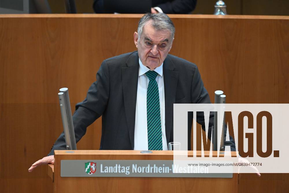Herbert REUL, CDU, Minister of the Interior, Minister of the Interior of the State of North Rhine-Westphalia, during his speech, 105th session of the State Parliament of North Rhine-Westphalia, in the State Parliament of North Rhine-Westphalia NRW, Duesseldorf on 05 11 2025,