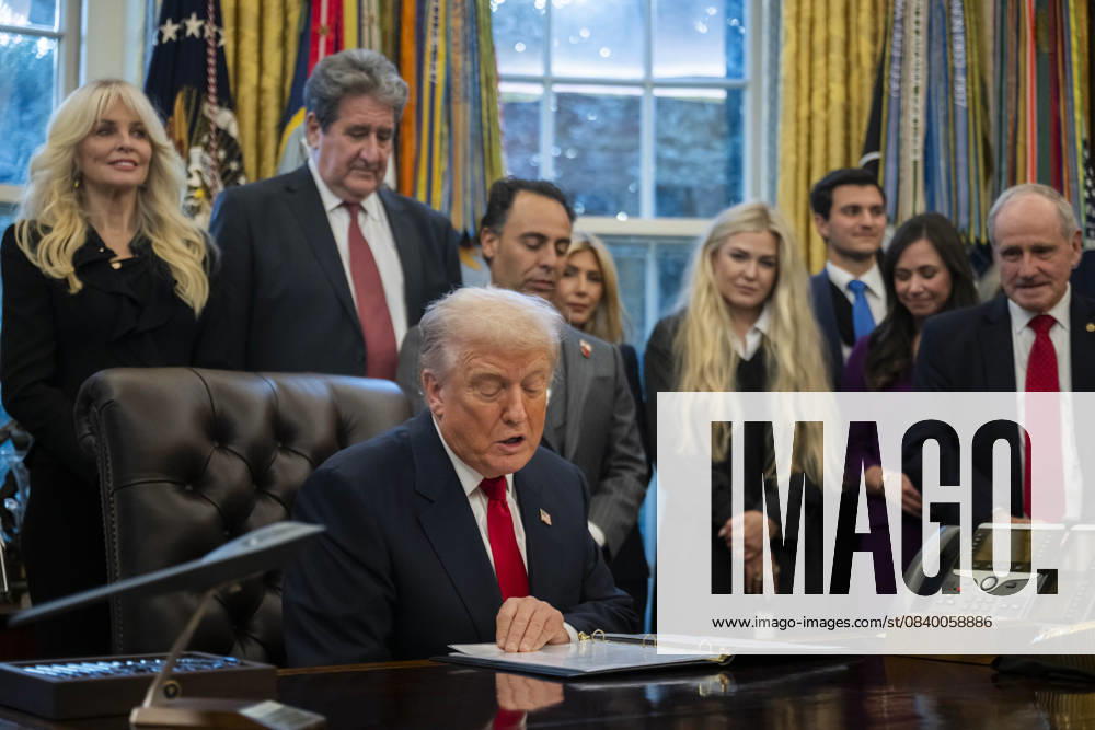 President Donald Trump gives remarks before a swearing in ceremony for Sergio Gor, the new U.S. Ambassador to India, in the Oval Office of the White House in Washington, DC on November 10, 2025. WAX20251110880 CraigxHudson
