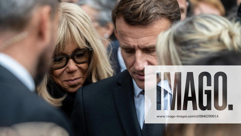 President Emmanuel Macron, Brigitte Macron at the tribute to the victims of the 13 November 2015 attacks in front of the Bataclan ten years after 13 November 2025 Charles Cohen Boyer Bestimage Tribute to the victims of the 13 November 2015 attacks in front of the Bataclan ten years after 13 November 2025 Paris France