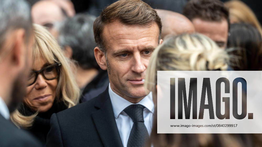 President Emmanuel Macron, Brigitte Macron at the tribute to the victims of the 13 November 2015 attacks in front of the Bataclan ten years after 13 November 2025 Charles Cohen Boyer Bestimage Tribute to the victims of the 13 November 2015 attacks in front of the Bataclan ten years after 13 November 2025 Paris France