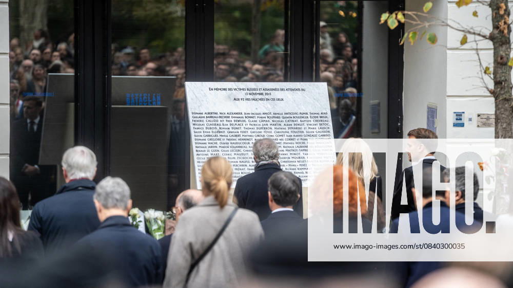 President Emmanuel Macron, Brigitte Macron at the tribute to the victims of the 13 November 2015 attacks in front of the Bataclan ten years after 13 November 2025 Charles Cohen Boyer Bestimage Tribute to the victims of the 13 November 2015 attacks in front of the Bataclan ten years after 13 November 2025 Paris France