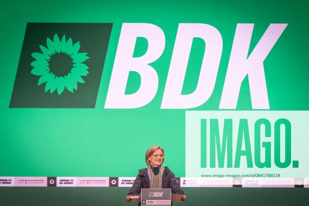 Franziska Brantner, Federal Chairwoman, checks the height of the lectern on stage before the start of the party conference in Hall 7 Bündnis 90 Die Grünen Federal Party Conference 51 Federal Delegates Conference in Hanover, Hanover Lower Saxony Germany Trade Fair, Hall 7