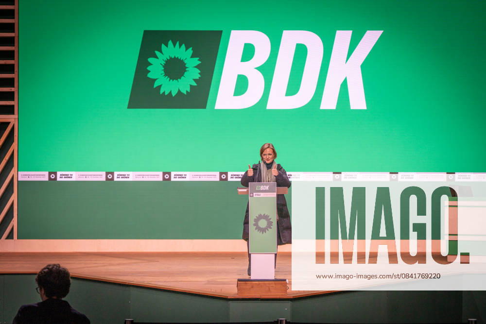 Franziska Brantner, Federal Chairwoman, checks the height of the lectern on stage before the start of the party conference in Hall 7 Bündnis 90 Die Grünen Federal Party Conference 51 Federal Delegates Conference in Hanover, Hanover Lower Saxony Germany Trade Fair, Hall 7