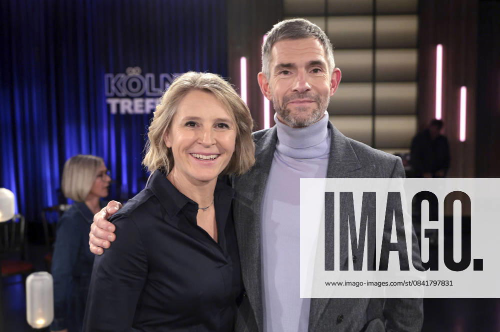 Susan Link and Micky Beisenherz at the recording of the WDR talk show Kölner Treff in WDR Studio BS 3 Cologne, 28 11 2025 Foto:xR.xSchmiegeltx xFuturexImagex koelner_treff2811_5108