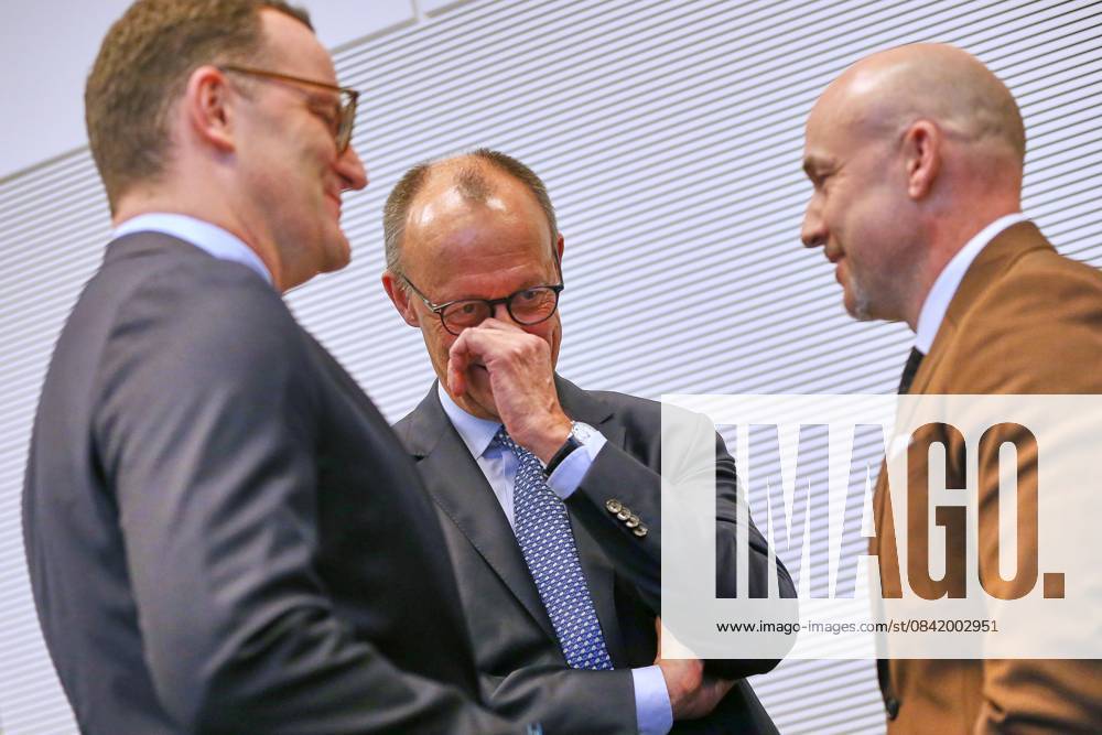 German Bundestag Union parliamentary group meeting L R parliamentary group leader Jens Spahn CDU , Federal Chancellor Friedrich Merz CDU , CSU regional group leader Alexander Hoffmann