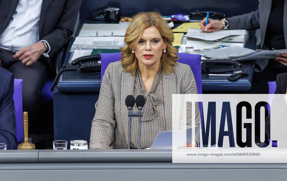 Bundestag Bundestag President Julia Klöckner at a questioning of the Federal Government in the German Bundestag on 14 01 2026 in Berlin Berlin Berlin Germany Bundestag
