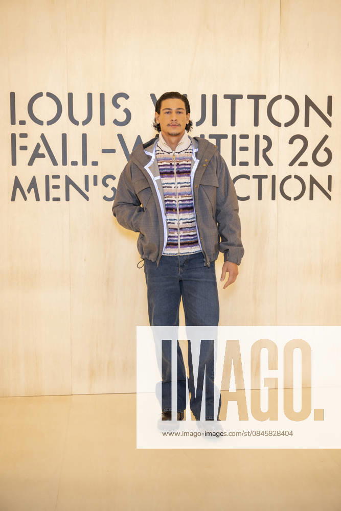 PFW Louis Vuitton Photocall EB Emilio Sakraya Moutaoukkil attends the Louis Vuitton Menswear Fall Winter 2026-2027 show as part of Paris Fashion Week on January 20, 2026 in Paris, France. Photo by Eliot Blondet ABACAPRESS.COM Paris France France