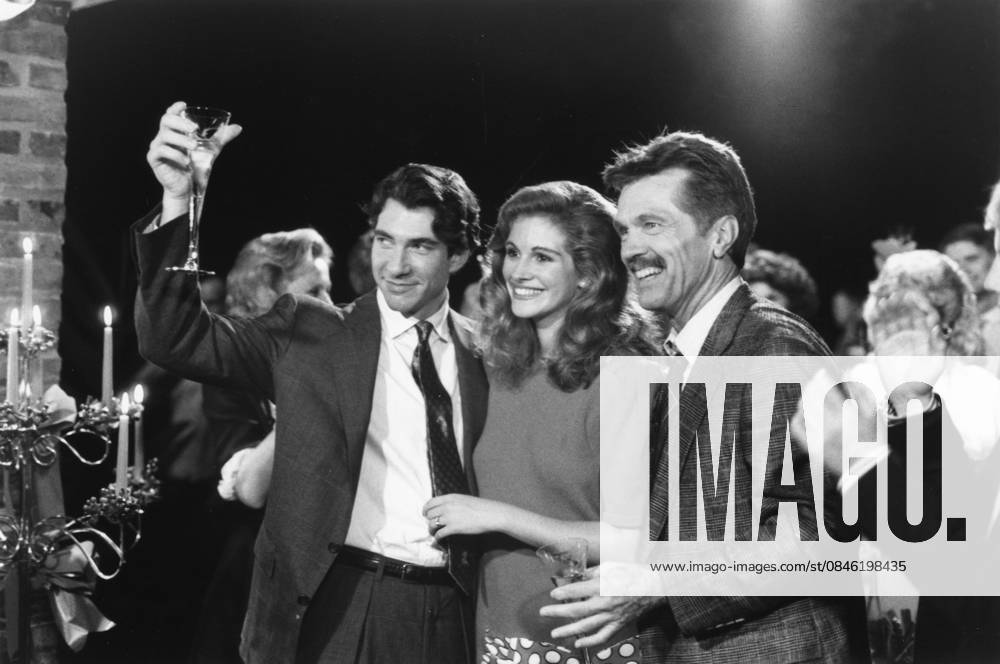 Steel Magnolias Dylan McDermott, Julia Roberts, Tom Skerritt
