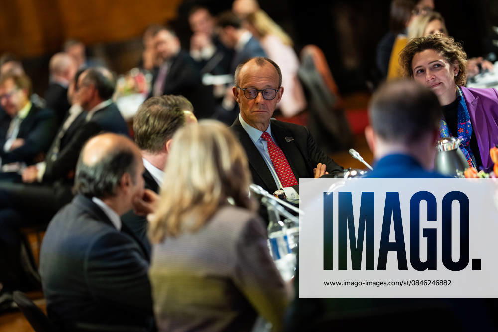 Federal Chancellor Friedrich Merz gives a speech in Hamburg City Hall to the participants of the North Sea Summit, after his speech together with participants 3rd North Sea Summit 2026 in Hamburg, Germany 3 North Sea Summit 2026 in Hamburg, Germany, Hamburg Hamburg Germany City Hall, Townhall