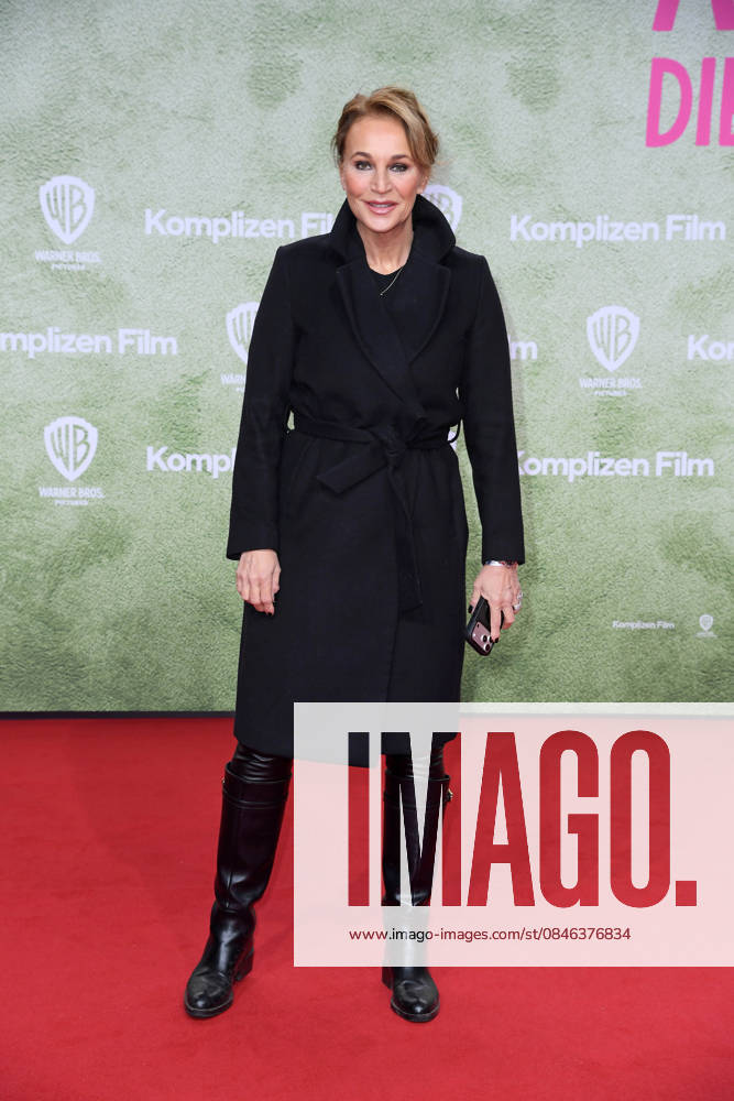Caroline Beil at the premiere of ACH, DIESE LÜCKE, DIESE ENTSETZLICHE LÜCKE at the Zoo Palast in Berlin on 28 01 2026