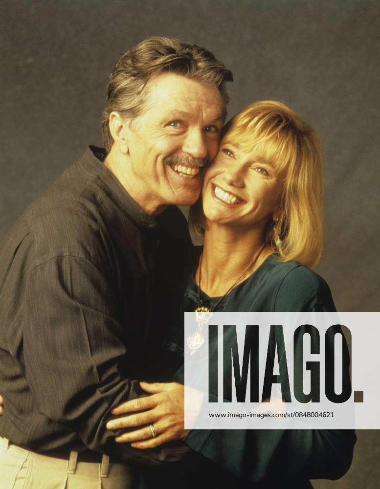Picket Fences Tom Skerritt, Kathy Baker 1995