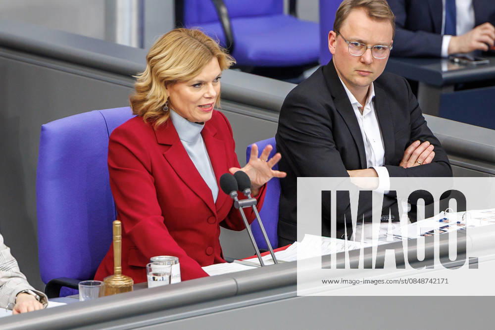 Bundestag Bundestag President Julia Klöckner at the questioning of the Federal Government in the German Bundestag on 25 02 26 in Berlin Berlin Berlin Germany Bundestag