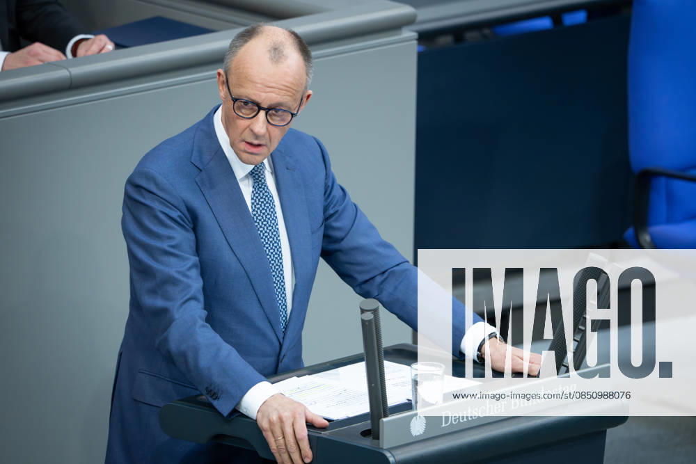 German Bundestag, 64 Plenary Session German Bundestag, 64 Federal Chancellor Friedrich Merz CDU during his government statement on the European Council at the 64th session of the German Bundestag in Berlin, 18 03 2026 Berlin Berlin Germany